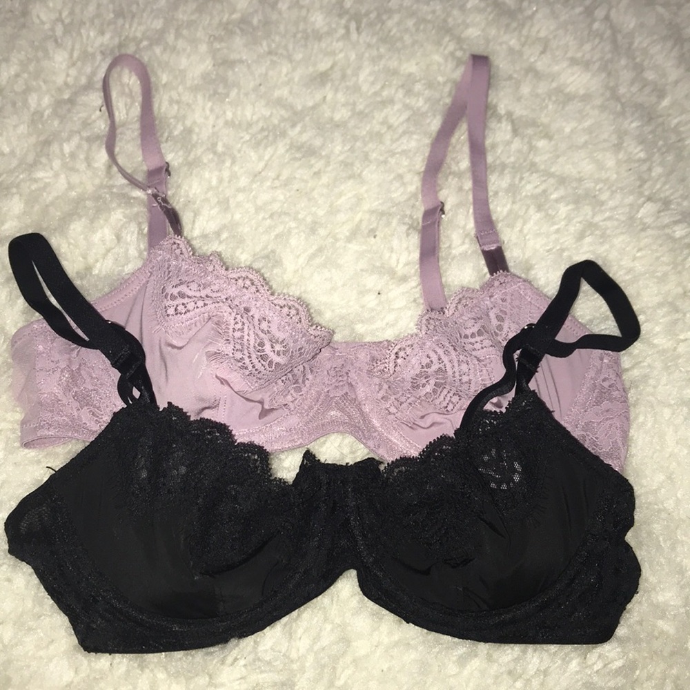 Victoria’s Secret bras size 32A